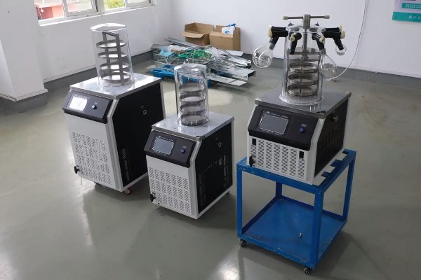 SCIENTZ-N系列实验型钟罩式冻干机实拍视频